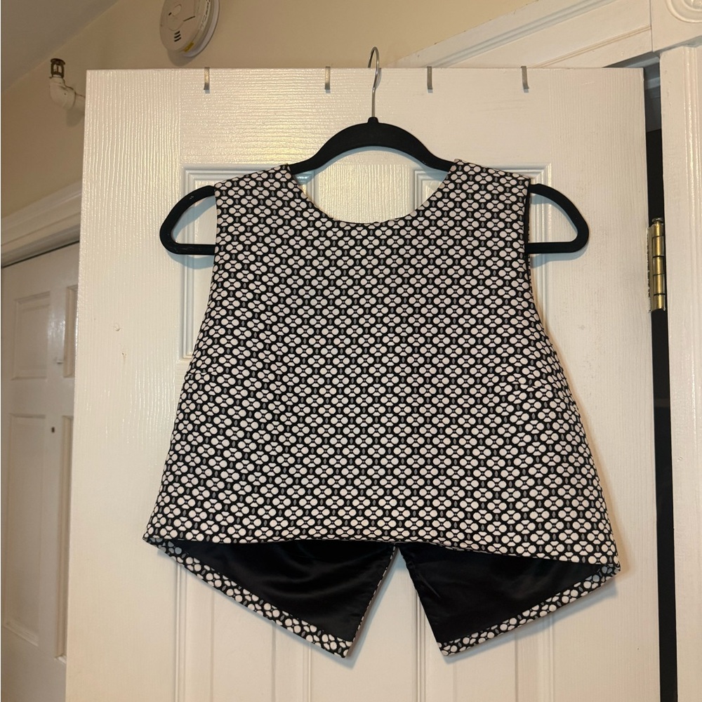 Black and White Sleeveless Top